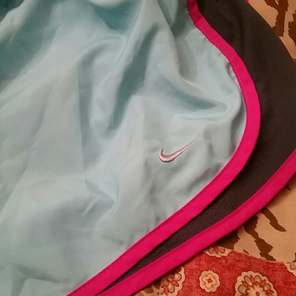 Women nike shorts